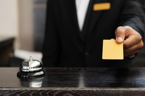 راه اندازی اپلیکیشن مدیریت هتل‌